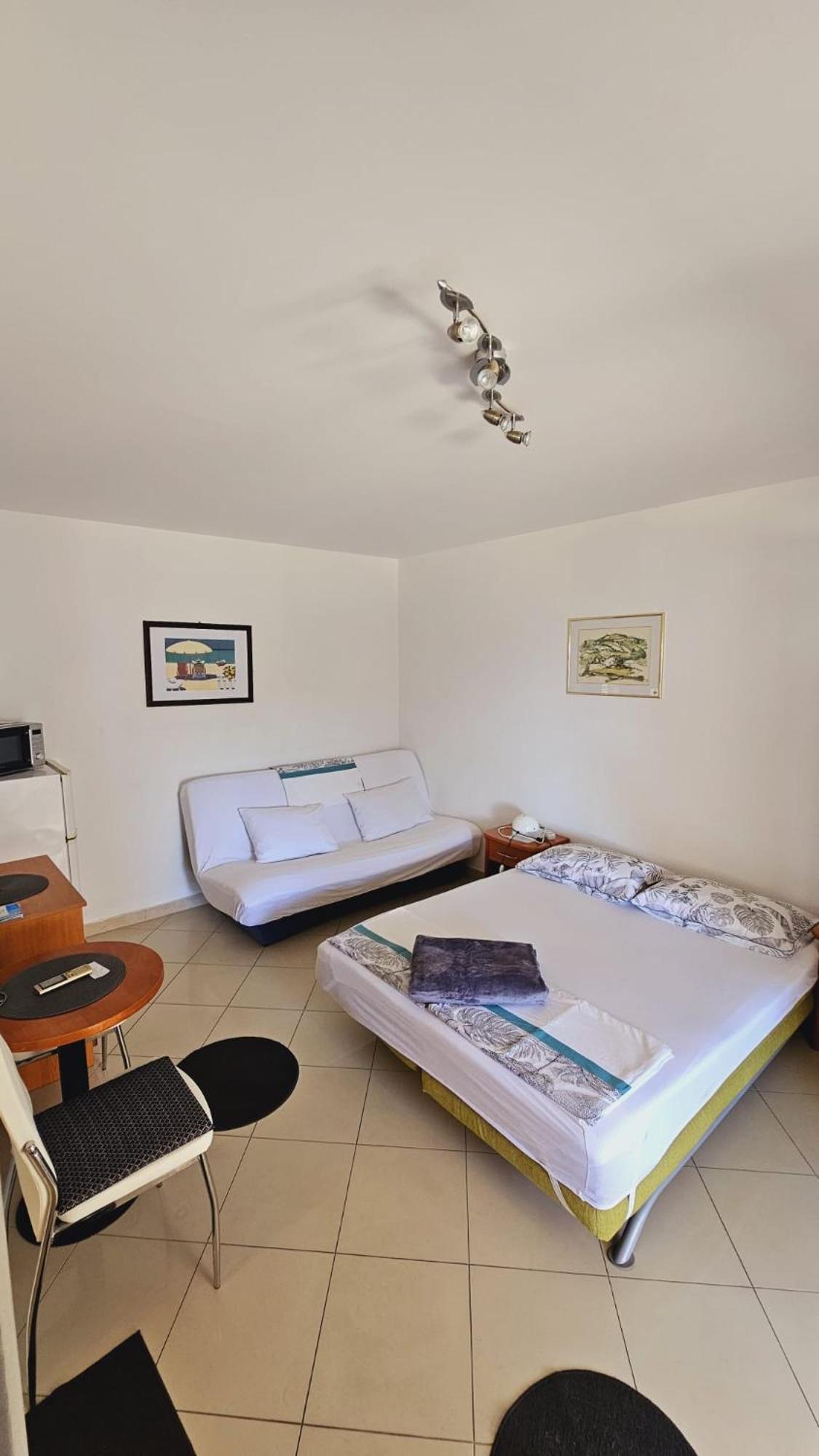 Apartment House Berry Primošten Eksteriør billede