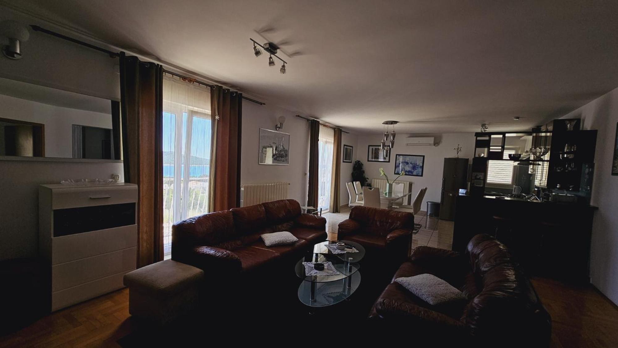 Apartment House Berry Primošten Eksteriør billede